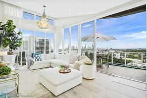 Marquee Penthouse - GCLR