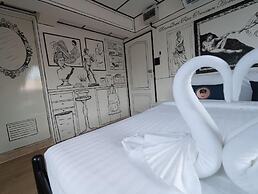 RoomQuest Chiang Mai Tha Phae