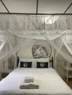 RoomQuest Chiang Mai Tha Phae