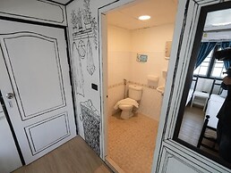 RoomQuest Chiang Mai Tha Phae