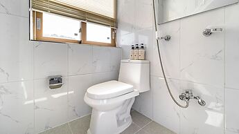 Goseong Leumeleu63 Pension