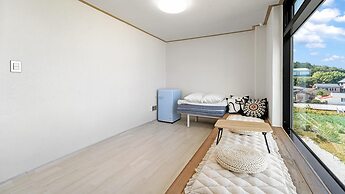 Goseong Leumeleu63 Pension