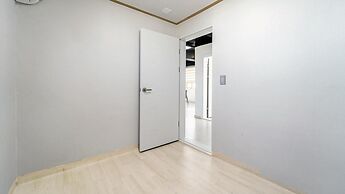 Goseong Leumeleu63 Pension