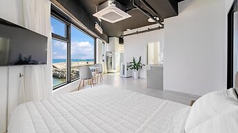 Goseong Leumeleu63 Pension