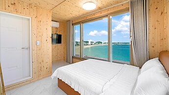 Goseong Leumeleu63 Pension