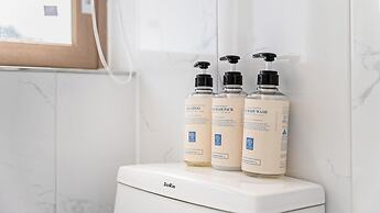 Goseong Leumeleu63 Pension