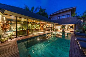 Love Supreme Villa by Hombali