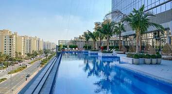 Luxury Apt w Fabulous Views Over Palm Jumeirah