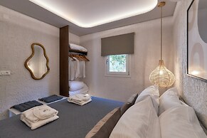 Mila Malia Suites