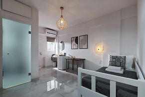 Mila Malia Suites