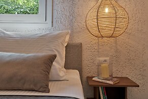 Mila Malia Suites