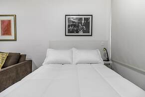 Av1110 Studio Avanhandava