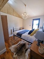 Immaculate 4-bed Private Luxury Lodge Near York