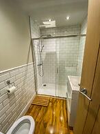 Immaculate 4-bed Private Luxury Lodge Near York