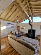 Immaculate 4-bed Private Luxury Lodge Near York