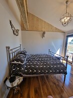 Immaculate 4-bed Private Luxury Lodge Near York