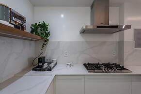 5 Minutes From Ipanema Beach J303