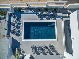 Villa Magnifica Apartments with pool