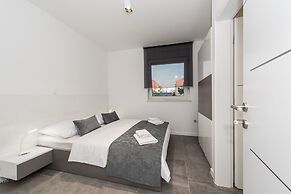 Villa Magnifica Apartments with pool