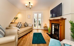 Just Stay Wales - Castle Square Cottage