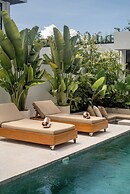 Baliwood Residence Villas by BREIG