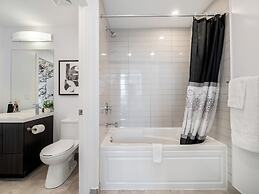 Stallion Suites - Entertainment District