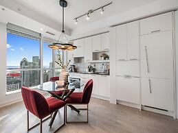 Stallion Suites - Entertainment District