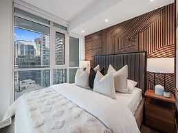 Stallion Suites - Entertainment District