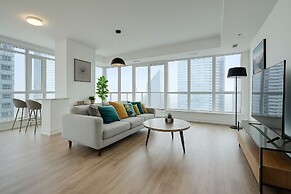 Stallion Suites - Entertainment District