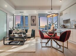 Stallion Suites - Entertainment District
