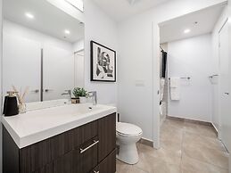 Stallion Suites - Entertainment District
