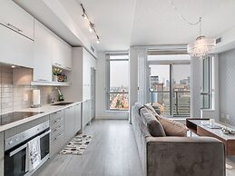 Stallion Suites - Entertainment District