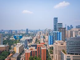 Stallion Suites - Entertainment District