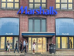 Stallion Suites -  Downtown Toronto