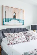 Stallion Suites -  Downtown Toronto