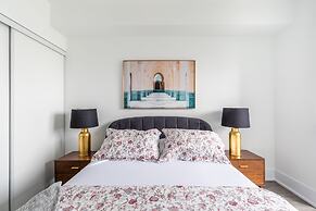 Stallion Suites -  Downtown Toronto