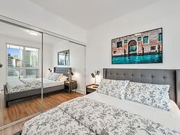 Stallion Suites -  Downtown Toronto