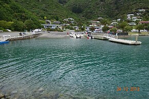 Beachside Sunnyvale Motel
