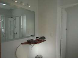 Beachside Sunnyvale Motel