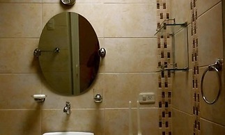 El Patio Suites