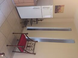 El Patio Suites