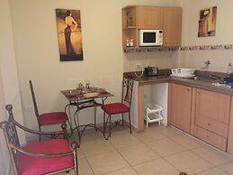 El Patio Suites