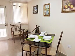 El Patio Suites