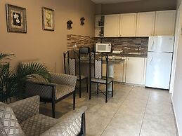El Patio Suites