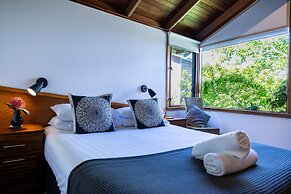 The Oasis Apartments and Treetop Houses