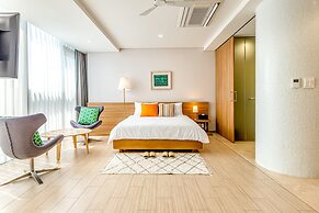 Jeju Bom Stay & Art Gallery