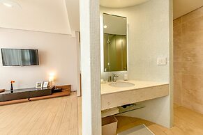 Jeju Bom Stay & Art Gallery