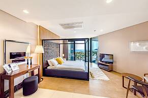 Jeju Bom Stay & Art Gallery