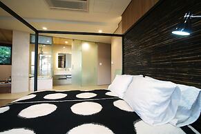 Jeju Bom Stay & Art Gallery