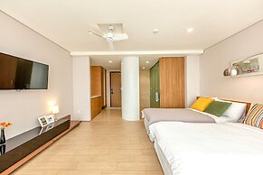 Jeju Bom Stay & Art Gallery